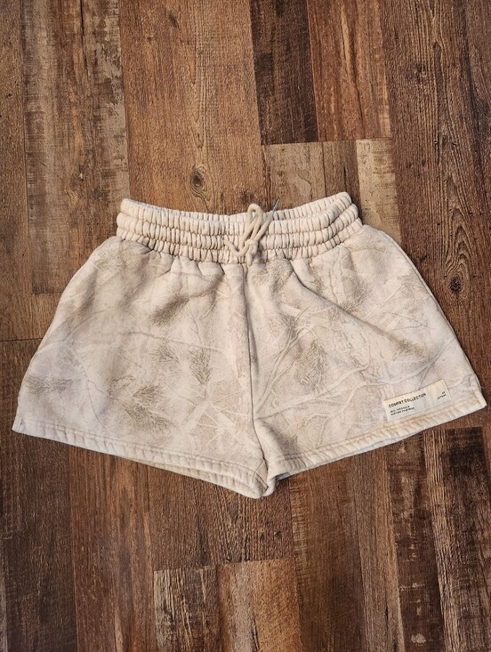Comfrt Pants - Comfrt Camo Sweat Shorts Size Medium